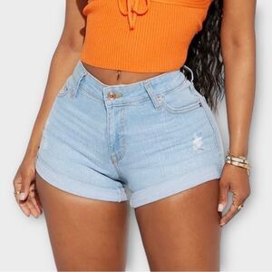 Fashion Nova Mid Rise Stretch Denim Shorts in Light Blue Wash Size 5